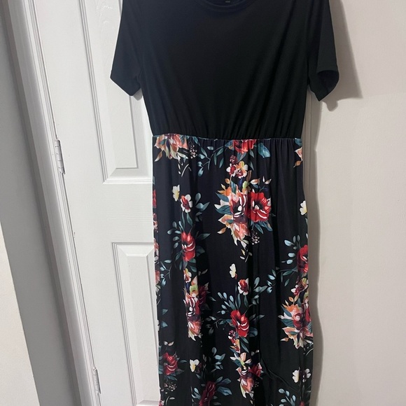 Women’s maxi midi long line Floral Black Dress - Picture 1 of 6